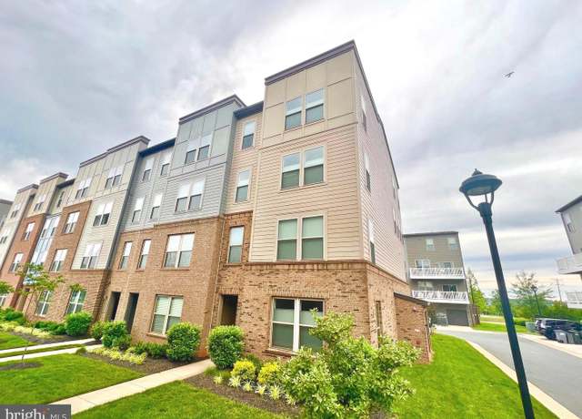 Property at 10407 Ratcliffe Trl, Manassas, VA 20110, 3 beds, 2.5 baths