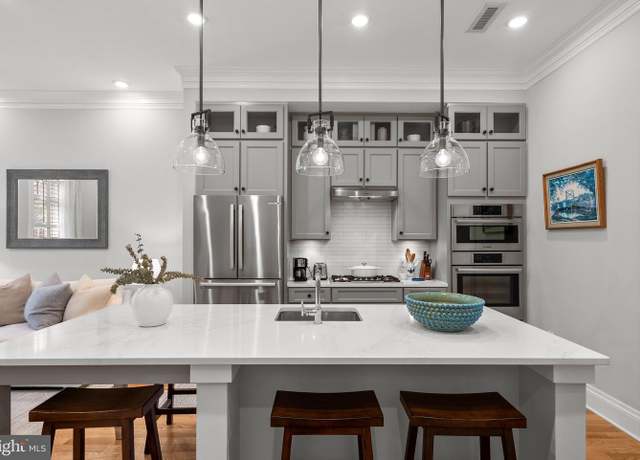 Property at 300 8th St NE #102, Washington, DC 20002, 1 bed, 1 bath