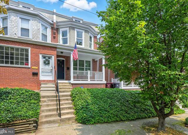 Property at 1109 W 9th St, Wilmington, DE 19806, 3 beds, 1.5 baths