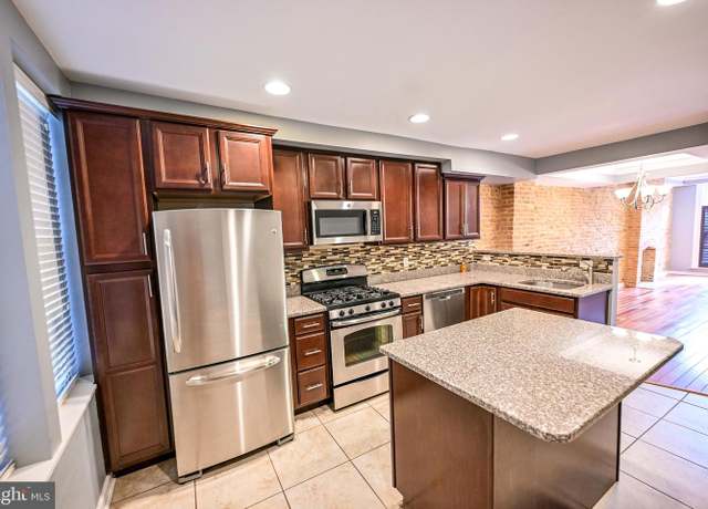 Property at 6 N Luzerne Ave, Baltimore, MD 21224, 3 beds, 3 baths