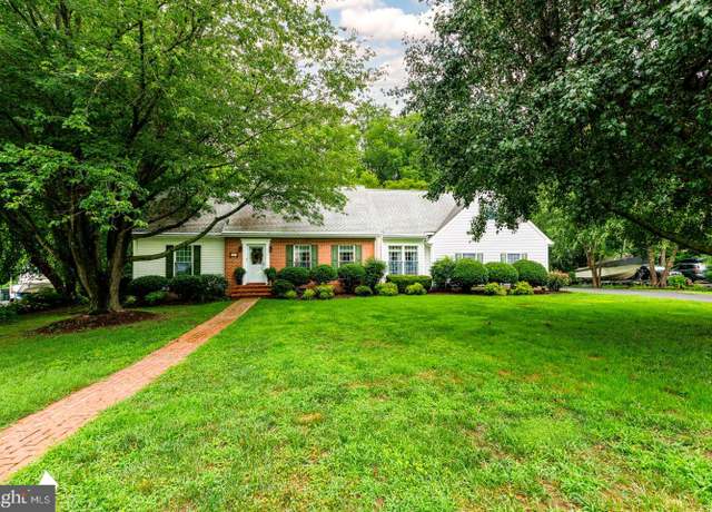 Property at 111 W Oak Ave, Easton, MD 21601, 3 beds, 2.5 baths