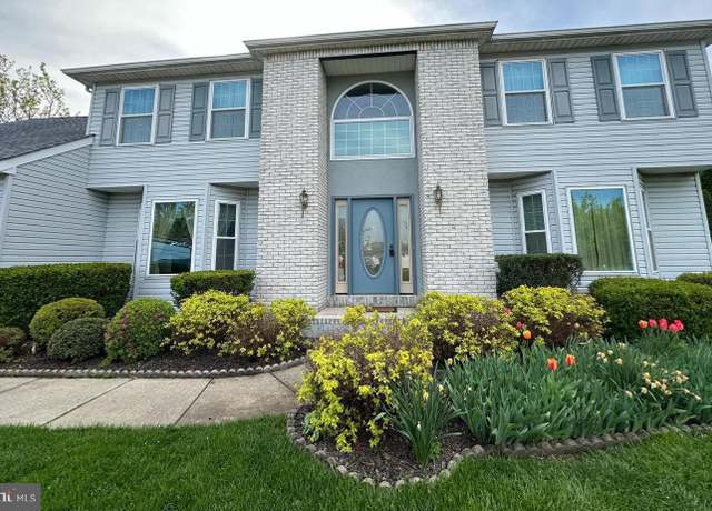 Property at 10 Erica Lynne Way, Hamilton, NJ 08690, 4 beds, 2 baths