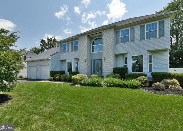 Property at 10 Erica Lynne Way, Hamilton, NJ 08690, 4 beds, 2 baths