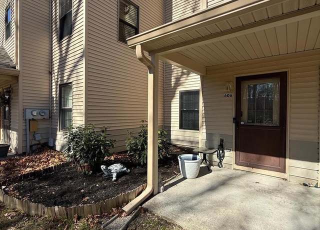 Property at 606 Sequoia Ct, Jackson, NJ 08527, 1 bed, 1 bath