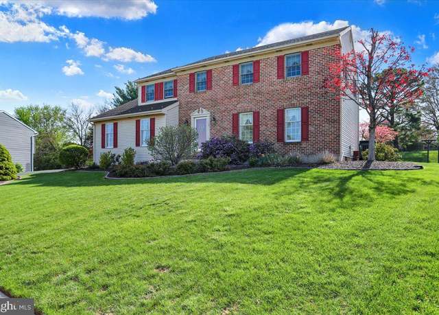 Property at 117 Juliet Ave, Topton, PA 19562, 4 beds, 2.5 baths