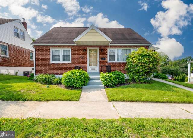 Property at 328 W Summit St, Mohnton, PA 19540, 4 beds, 2 baths