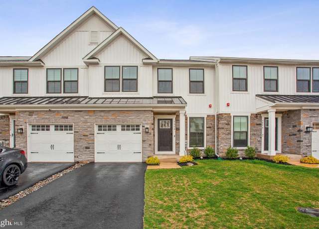 Property at 7954 Milltown Cir, Cheltenham, PA 19012, 3 beds, 2.5 baths