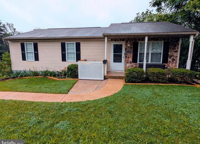 Property at 463 Maple St, Manchester, PA 17345, 3 beds, 1.5 baths