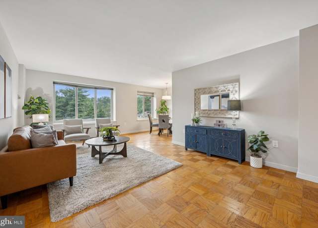 Property at 3000 Spout Run Pkwy Unit D212, Arlington, VA 22201, 2 beds, 1 bath