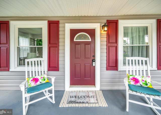 Property at 1514 Prince Edward St, Fredericksburg, VA 22401, 4 beds, 3 baths