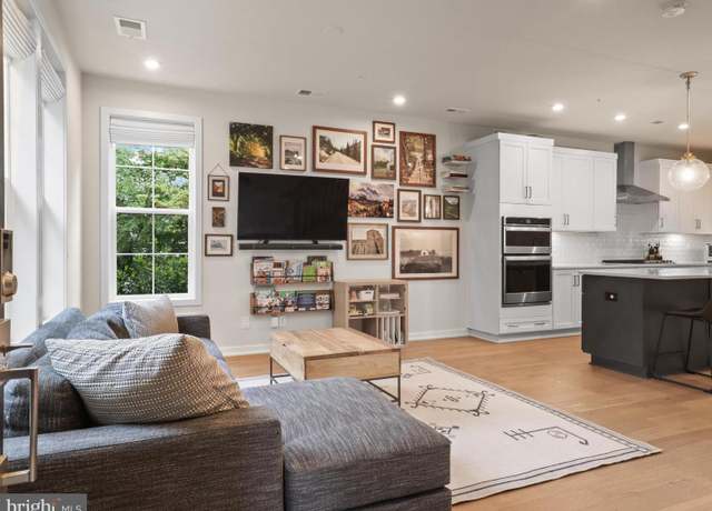 Property at 7434 Backett Wood Ter #601, Mclean, VA 22102, 3 beds, 2.5 baths