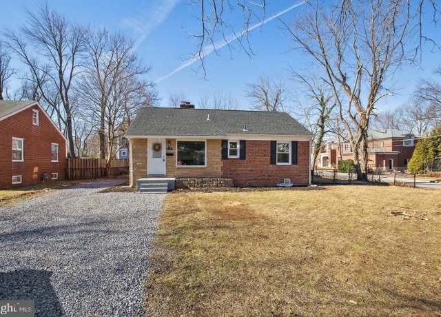 Property at 214 Lewis St NW, Vienna, VA 22180