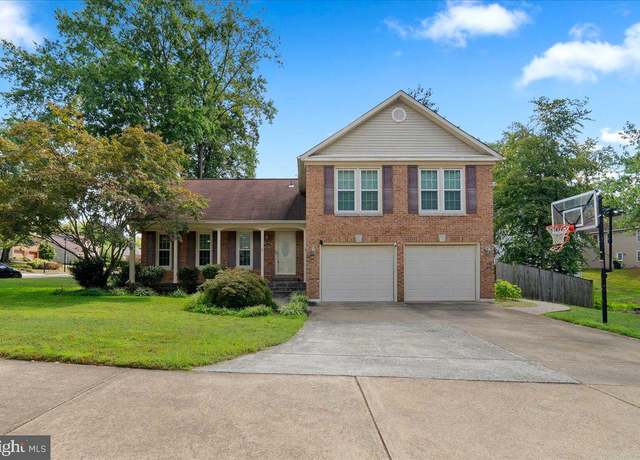 Property at 9303 Macswain Pl, Springfield, VA 22153, 4 beds, 3 baths