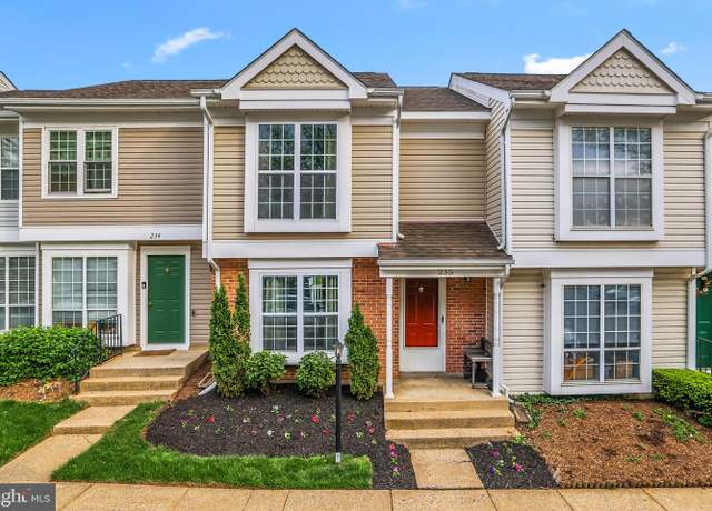 Property at 235 Coventry Sq, Sterling, VA 20164, 3 beds, 1.5 baths