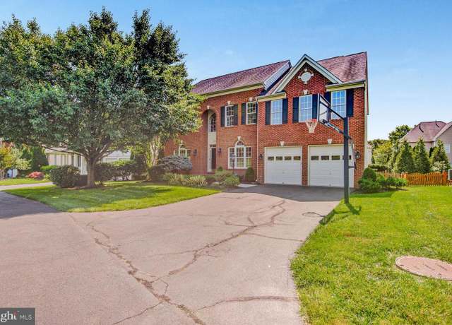 Property at 19397 Mill Dam Pl, Leesburg, VA 20176, 4 beds, 4.5 baths