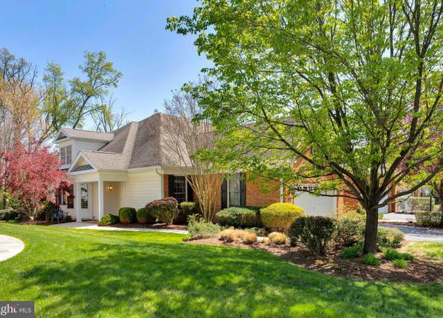 Property at 5209 Armour Ct, Haymarket, VA 20169, 3 beds, 3 baths