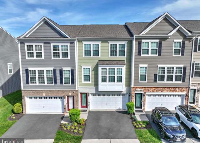 Property at 13915 Gary Fisher Trl, Gainesville, VA 20155, 3 beds, 3 baths