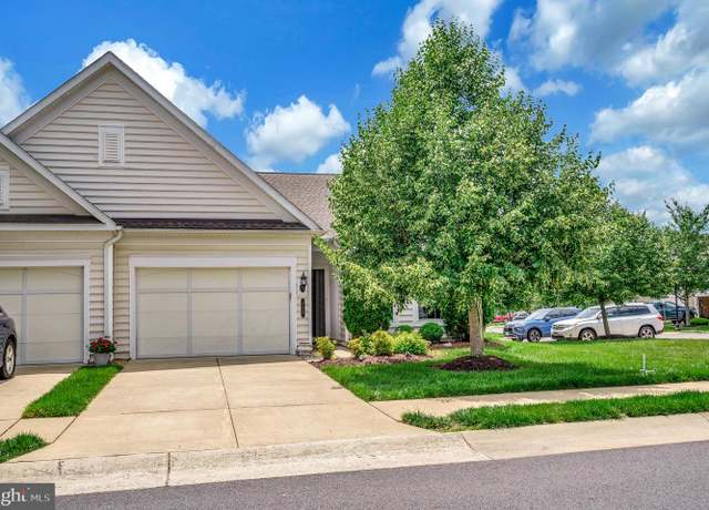 Property at 117 Hyannis Pl, Fredericksburg, VA 22406, 2 beds, 2 baths