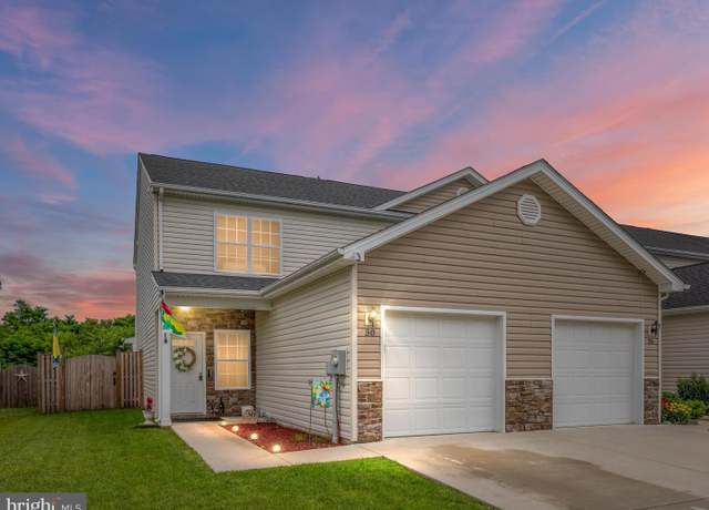 Property at 30 Beaulah Ct, Bunker Hill, WV 25413, 3 beds, 2.5 baths