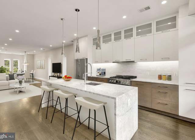 Property at 514 4th St SE #100, Washington, DC 20003, 2 beds, 2.5 baths
