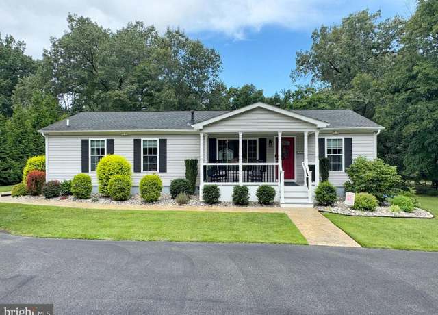 Property at 6135 Bumpy Oak Rd, La Plata, MD 20646, 3 beds, 2 baths