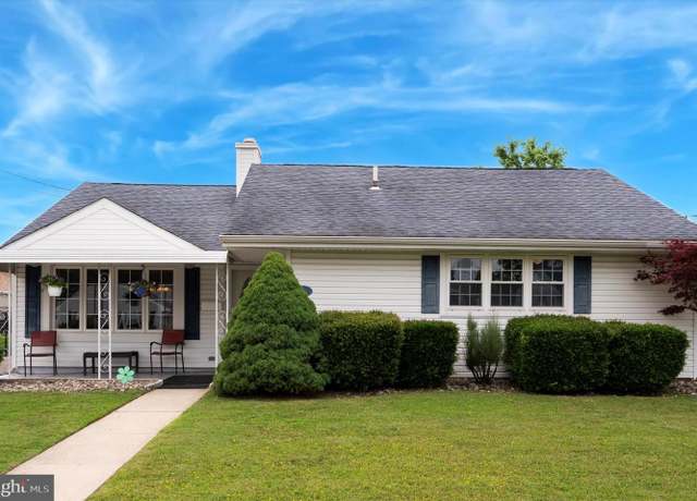 Property at 15 Paul Rd, Maple Shade, NJ 08052, 3 beds, 1 bath