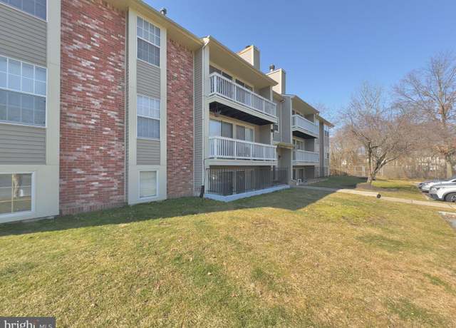 Property at 100 Kenwood Dr, Sicklerville, NJ 08081, 2 beds, 1 bath