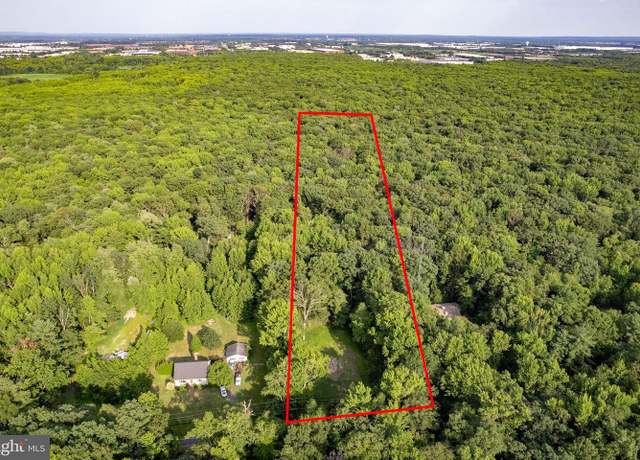 Property at 82 Miller Rd, Cranbury, NJ 08512