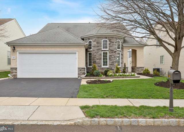 Property at 1105 Maxwell Mnr, Warwick, PA 18974, 2 beds, 2 baths