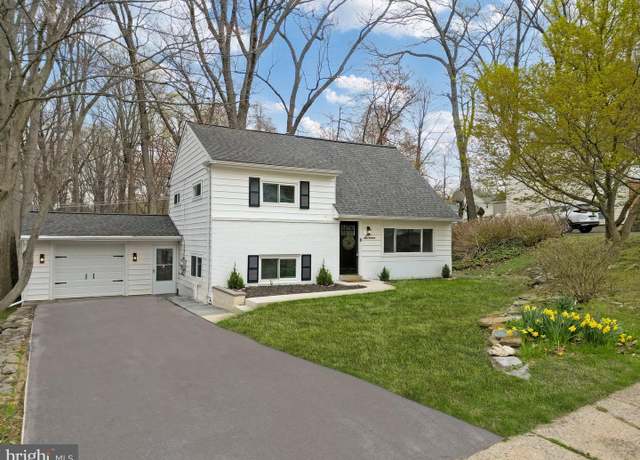 Property at 16 Sunset Dr, Paoli, PA 19301, 5 beds, 2.5 baths