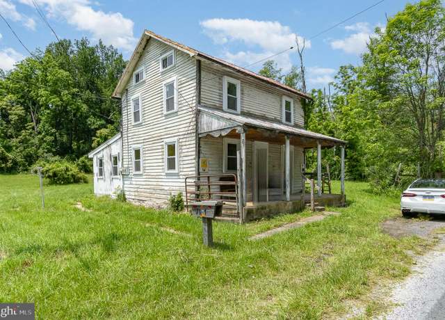 Property at 1071 Manada Bottom Rd, Harrisburg, PA 17112, 3 beds, 2 baths