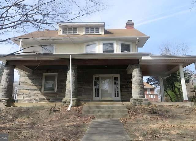 Property at 22 S Linden Ave, Upper Darby, PA 19082, 4 beds, 2 baths