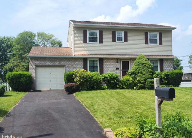 Property at 911 Lake Ln, Pennsburg, PA 18073, 4 beds, 2.5 baths