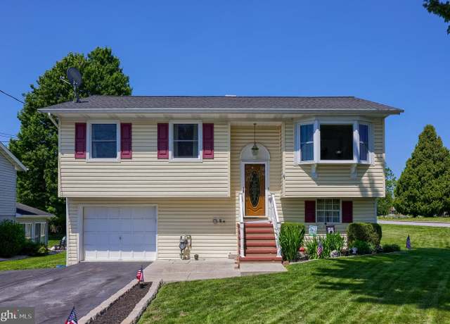Property at 1 Sherman St, Hanover, PA 17331, 3 beds, 1.5 baths
