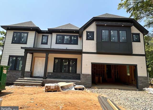 Property at 910 Cottage St SW, Vienna, VA 22180, 6 beds, 7 baths