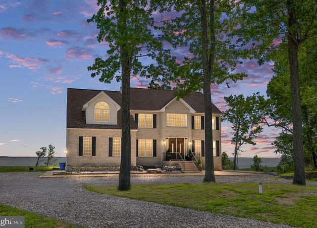 Property at 9129 Pebble Beach Ln, King George, VA 22485, 6 beds, 3 baths