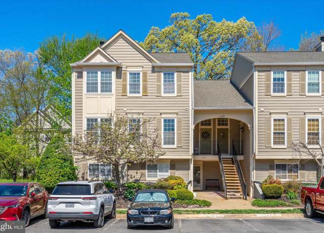 Property at 11200 Rienzi Pl #201, Manassas, VA 20109, 2 beds, 1.5 baths