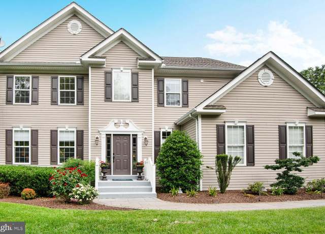 Property at 9105 Megatha Ln, Owings, MD 20736, 5 beds, 3.5 baths