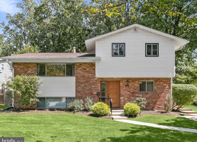 Property at 1718 Evelyn Dr, Rockville, MD 20852, 3 beds, 3.5 baths