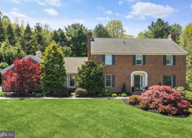 Property at 530 Arrowhead Trl, Sinking Spring, PA 19608, 4 beds, 2.5 baths