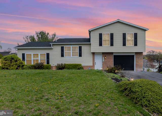 Property at 8838 Mckinley Ct, Hummelstown, PA 17036, 4 beds, 2 baths