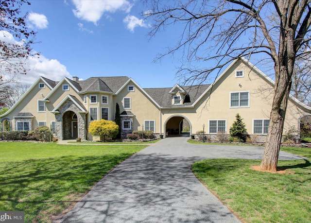 Property at 15 Manor Dr, Dillsburg, PA 17019, 5 beds, 6 baths