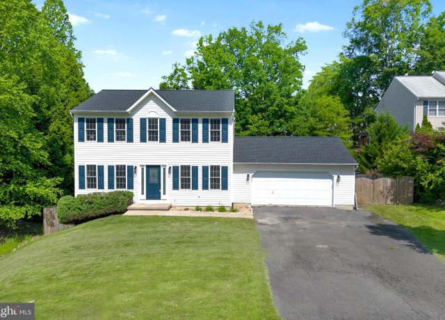 Property at 9040 Mullen Rd, King George, VA 22485, 3 beds, 2.5 baths