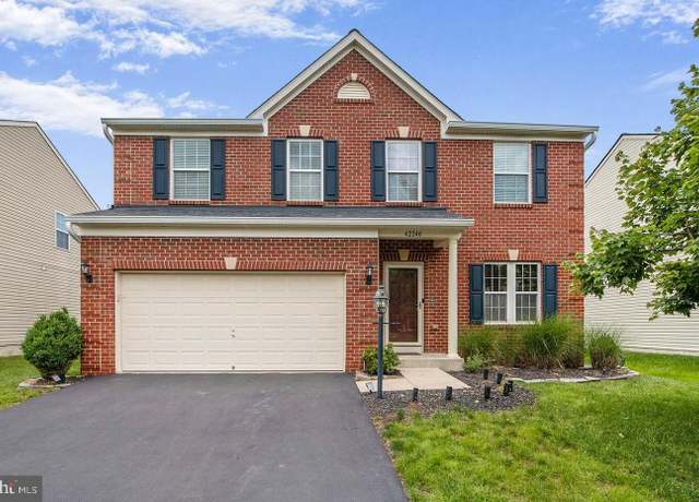 Property at 42240 Palm Cove Ct, Chantilly, VA 20152, 4 beds, 3.5 baths