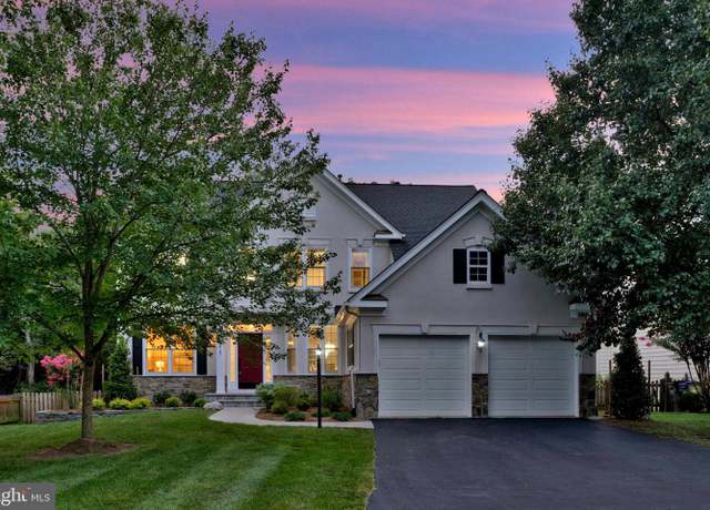Property at 42747 Hollowind Ct, Broadlands, VA 20148, 4 beds, 3.5 baths