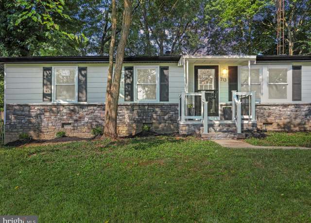 Property at 713 Morgan St, Martinsburg, WV 25401, 3 beds, 1 bath