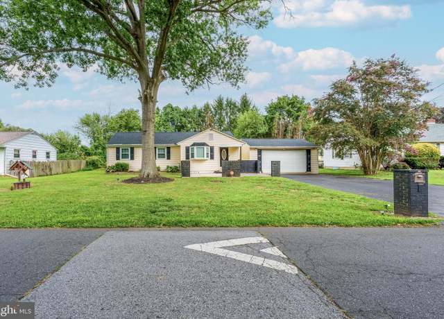 Property at 719 Cardinal Ave, Bear, DE 19701, 3 beds, 2 baths