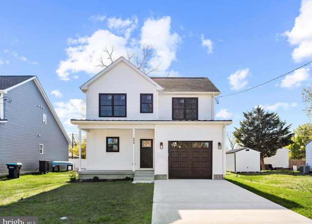 Property at 406 Boxwood St, Milton, DE 19968, 3 beds, 2.5 baths