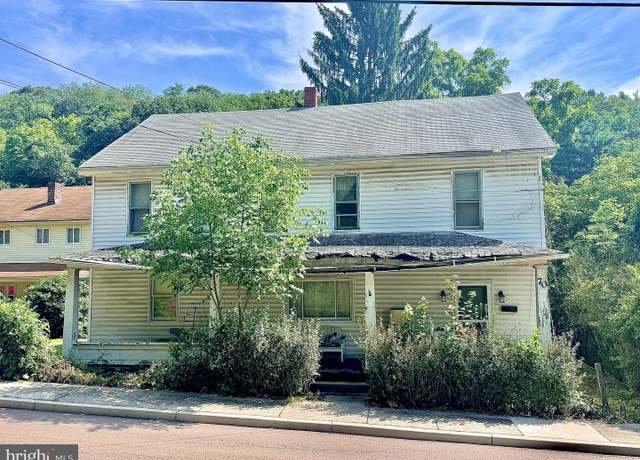 Property at 70 Douglas Ave, Lonaconing, MD 21539, 6 beds, 3 baths