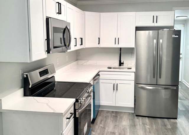 Property at 222 S Carey St, Baltimore, MD 21223, 2 beds, 2 baths